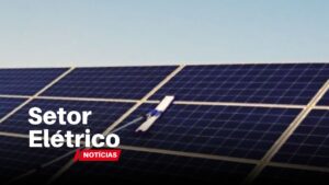 Automação revoluciona a manutenção em fazendas solares com uso de robôs